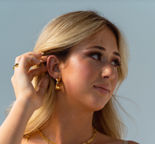 Load image into Gallery viewer, Marnie Earrings