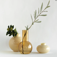 Load image into Gallery viewer, Bella Vase | French Vanilla