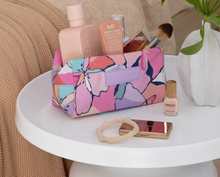 Load image into Gallery viewer, Make Up Bag | Willow

