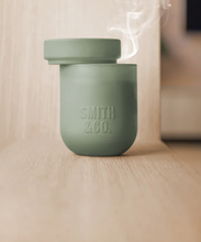 Load image into Gallery viewer, Smith &amp; Co Candle | Amber &amp; Freesia
