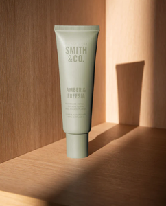 Smith & Co Hand & Nail Pomade | Amber & Freesia