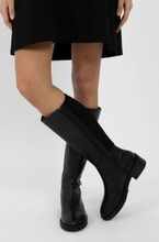 Load image into Gallery viewer, Stilt Boot | Black

